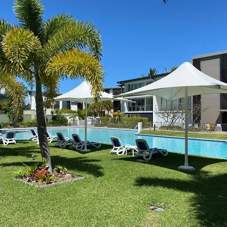 Blue On Blue Deluxe King Or Twin Room, Steps From Ferry, Amazing Pool, Wifi Nelly Bay Exterior photo