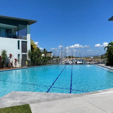 Blue On Blue Deluxe King Or Twin Room, Steps From Ferry, Amazing Pool, Wifi Nelly Bay Exterior photo