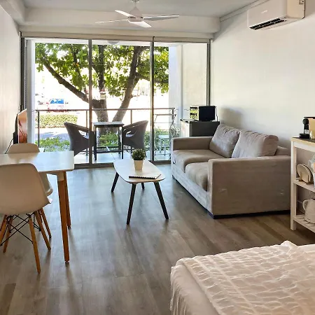 Blue On Blue Deluxe King Or Twin Room, Steps From Ferry, Amazing Pool, Wifi Nelly Bay Exterior photo