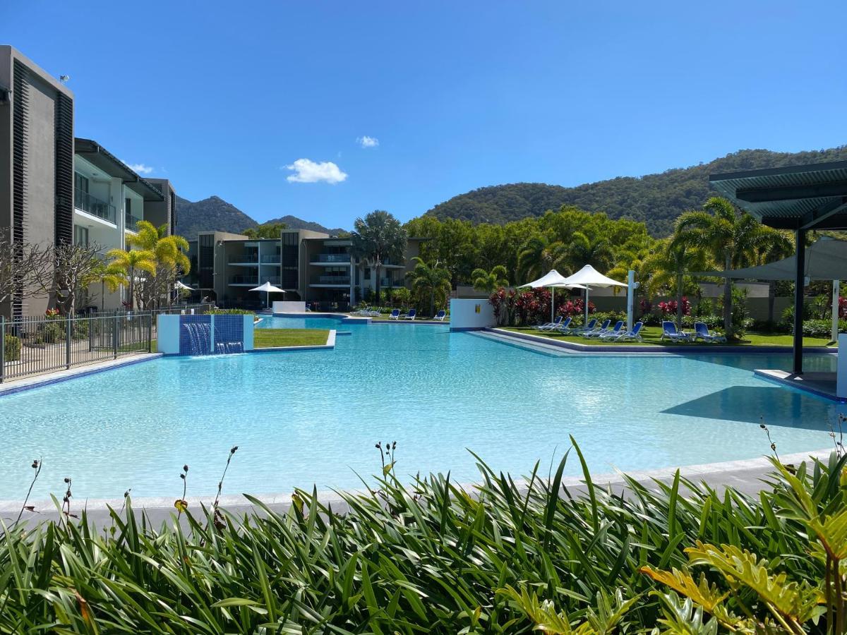 Blue On Blue Deluxe King Or Twin Room, Steps From Ferry, Amazing Pool, Wifi *